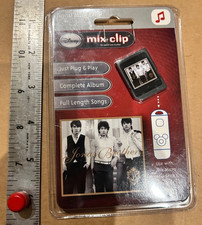 2008 Disney Mix Clip Jonas Brothers 14 músicas novo na embalagem comprar usado 2008 Disney Mix Clip Jonas Brothers 14 músicas novo na embalagem comprar usado  Enviando para Brazil