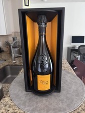 Veuve Clicquot La Grande Dame Champagne 2008 caixa rotativa e garrafa comprar usado  Enviando para Brazil
