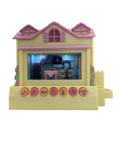 Mattel 2005 Pixel Chix Yellow House Interactive Electronic Game WORKING na sprzedaż  Wysyłka do Poland