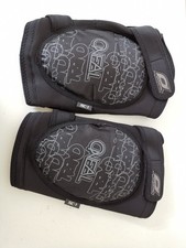 Neal knee guard gebraucht kaufen  Haslach