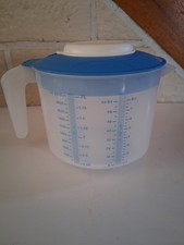 Tupperware pichet doseur d'occasion  Ballan-Miré
