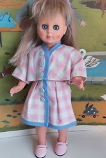 Mai tenue poupée d'occasion  Nevers