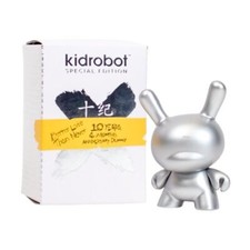 Kidrobot 10th anniversary usato  Moncalieri