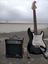 Chitarra elettrica set usato  Siracusa