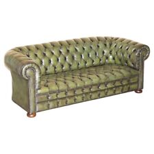 SOFÁ TUFADO CHESTERFIELD VINTAGE RESTAURADO COURO VERDE REGÊNCIA POR VOLTA DE 1950 comprar usado  Enviando para Brazil