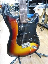 SQUIER CST-30 Usado 1984 Corpo Basswood Bordo Pescoço Pau-rosa escala Sunburst comprar usado  Enviando para Brazil