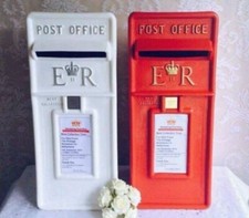 Hire royal cast for sale  BUCKINGHAM