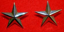 PAR DE EMBLEMAS DE INSÍGNIAS DE COLAR DE OFICIAL DO EXÉRCITO DOS EUA ESTILO SEGUNDA GUERRA MUNDIAL BG CLASSIFICAÇÃO GERAL ESTRELA comprar usado  Enviando para Brazil