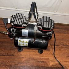 Ifoo air pump for sale  READING