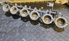 Corpo farfallato motore usato  Spedire a Italy
