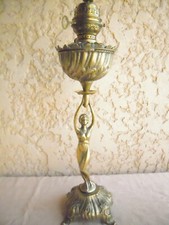 Lampe pétrole statue d'occasion  Le Puy-Sainte-Réparade