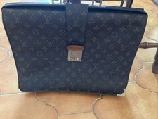 Louis vuitton porte d'occasion  L'Arbresle