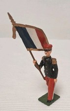 Soldado de brinquedo do exército francês de chumbo com bandeira tricolor comprar usado  Enviando para Brazil