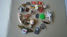 Broches majorité plastique d'occasion  Reims