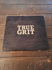 True grit holzbox gebraucht kaufen  Bremen