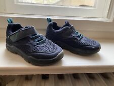 Sneaker dunkelblau leuchtend gebraucht kaufen  Berlin