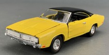 Dodge Charger 1969 fundido Road Champs 1:43, amarelo D1323 comprar usado Dodge Charger 1969 fundido Road Champs 1:43, amarelo D1323 comprar usado  Enviando para Brazil