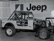 Usado, Vintage AMC Jeep CJ Photo (8X10) Off Road Roll Cage 4X4 Levantado Anos 1970-80 comprar usado  Enviando para Brazil