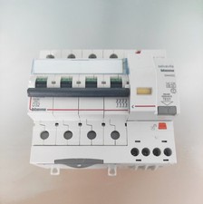 Bticino differenziale g44as32 usato Bticino differenziale g44as32 usato  Monza