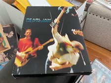 Pearl Jam Live At The Garden DVD, usado comprar usado Pearl Jam Live At The Garden DVD, usado comprar usado  Enviando para Brazil