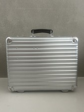 Rimowa classic flight usato  Spedire a Italy
