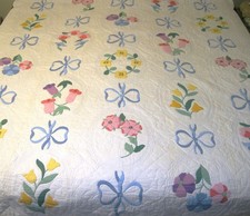 Vintage floral quilt for sale  Hawkins