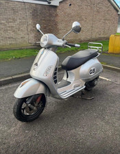 Vespa gts 250 for sale  HUDDERSFIELD