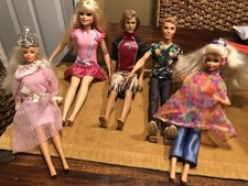 Lot barbie dolls. d'occasion  Expédié en Belgium