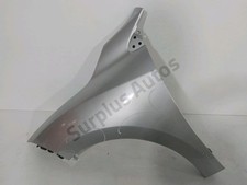 Aile gauche 631011470r d'occasion Aile gauche 631011470r d'occasion  France