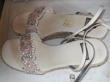 Chaussure ete nue d'occasion  Saint-Étienne-de-Montluc