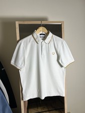 Camisa polo Fred Perry Miles Kane logotipo bordado tamanho M branca comprar usado Camisa polo Fred Perry Miles Kane logotipo bordado tamanho M branca comprar usado  Enviando para Brazil