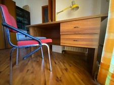 Scrivania per studenti usato  Montalbano Jonico