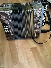 Accordéon hohner victoria d'occasion  Nancy-