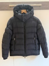 Moncler brique puffer d'occasion  Expédié en Belgium