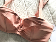 Soutien gorge rose d'occasion Soutien gorge rose d'occasion  Nice-