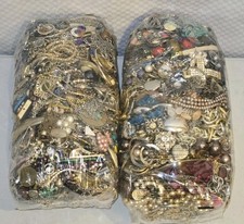 21.9 lbs jewelry d'occasion  Expédié en Belgium