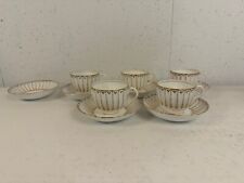 Antigo conjunto de porcelana inglesa provável 5 xícaras e pires com pontos azuis e ouro dez. comprar usado  Enviando para Brazil