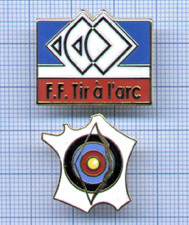 Używany, Lot de 2 PIN'S FEDERATION FRANCAISE DE TIR A L'ARC FFTA FRANCE cible / ARCHERY na sprzedaż  Wysyłka do Poland