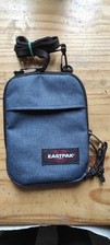 Sac bandoulière. eastpak d'occasion  Saint-Jean-Pla-de-Corts