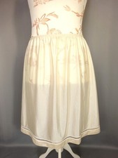 Joli jupon vintage d'occasion  Paimbœuf