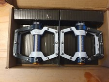 Usado, Pedais de mountain bike plataforma M PEDO FACE OFF ALNC-930 - 9/16" - PRETO E BRANCO comprar usado  Enviando para Brazil