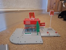 Tomica pizza shop for sale  SOUTHAMPTON