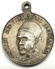 Médaille hommage tirailleurs d'occasion  La Colle-sur-Loup