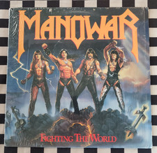Fighting The World LP by Manowar vinyl 1987 VG+ A190563 ATCO Records comprar usado Fighting The World LP by Manowar vinyl 1987 VG+ A190563 ATCO Records comprar usado  Enviando para Brazil