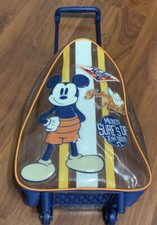 Mickey Mouse Surf’s Up Kid’s Rolling Luggage Bolsa de Viagem Disney Store comprar usado  Enviando para Brazil