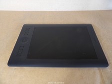 Table de dessin graphique Wacom INTUOS Pro Medium PTH-651 - PETITES RAYURES na sprzedaż  Wysyłka do Poland