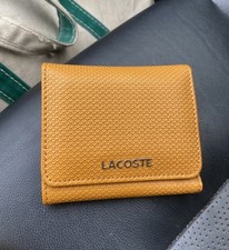 Designer LACOSTE |Carteira Bifold Texturizada de Couro Dividido de Vaca Pu - Mostarda, usado comprar usado  Enviando para Brazil