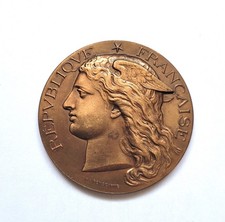 Marianne tête ailée d'occasion  Meulan en Yvelines