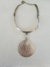 Superbe collier vintage d'occasion  Avesnes-sur-Helpe