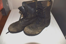 Army boots for sale  ASCOT